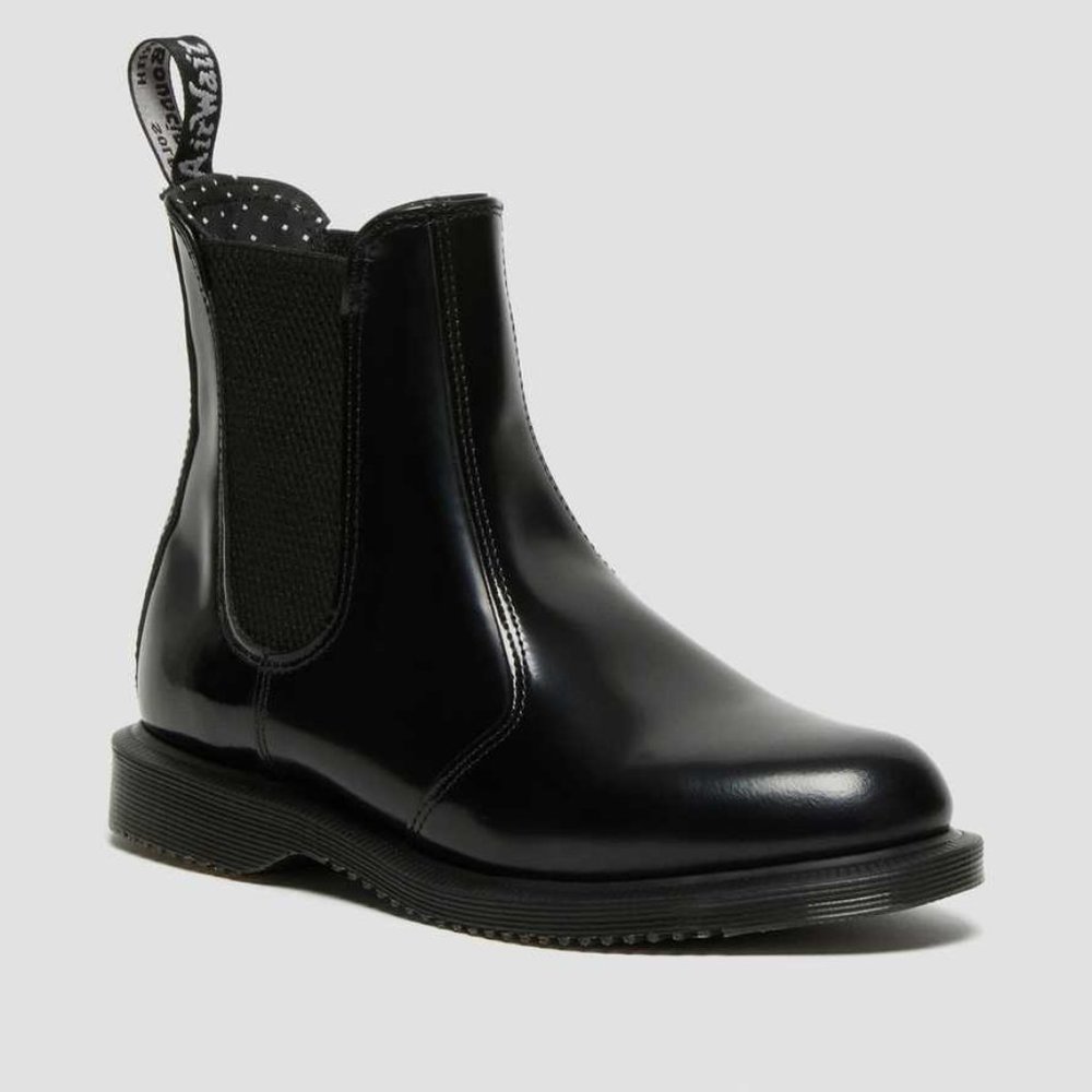150 NWB FLORA WOMEN'S SMOOTH LEATHER CHELSEA BOOTS (Dr. / Doc Martens)